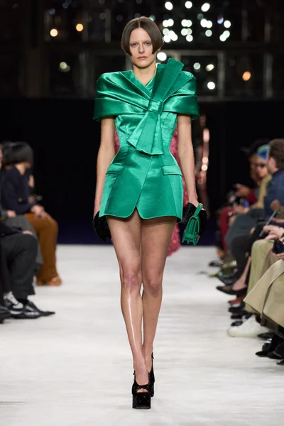 Look 29